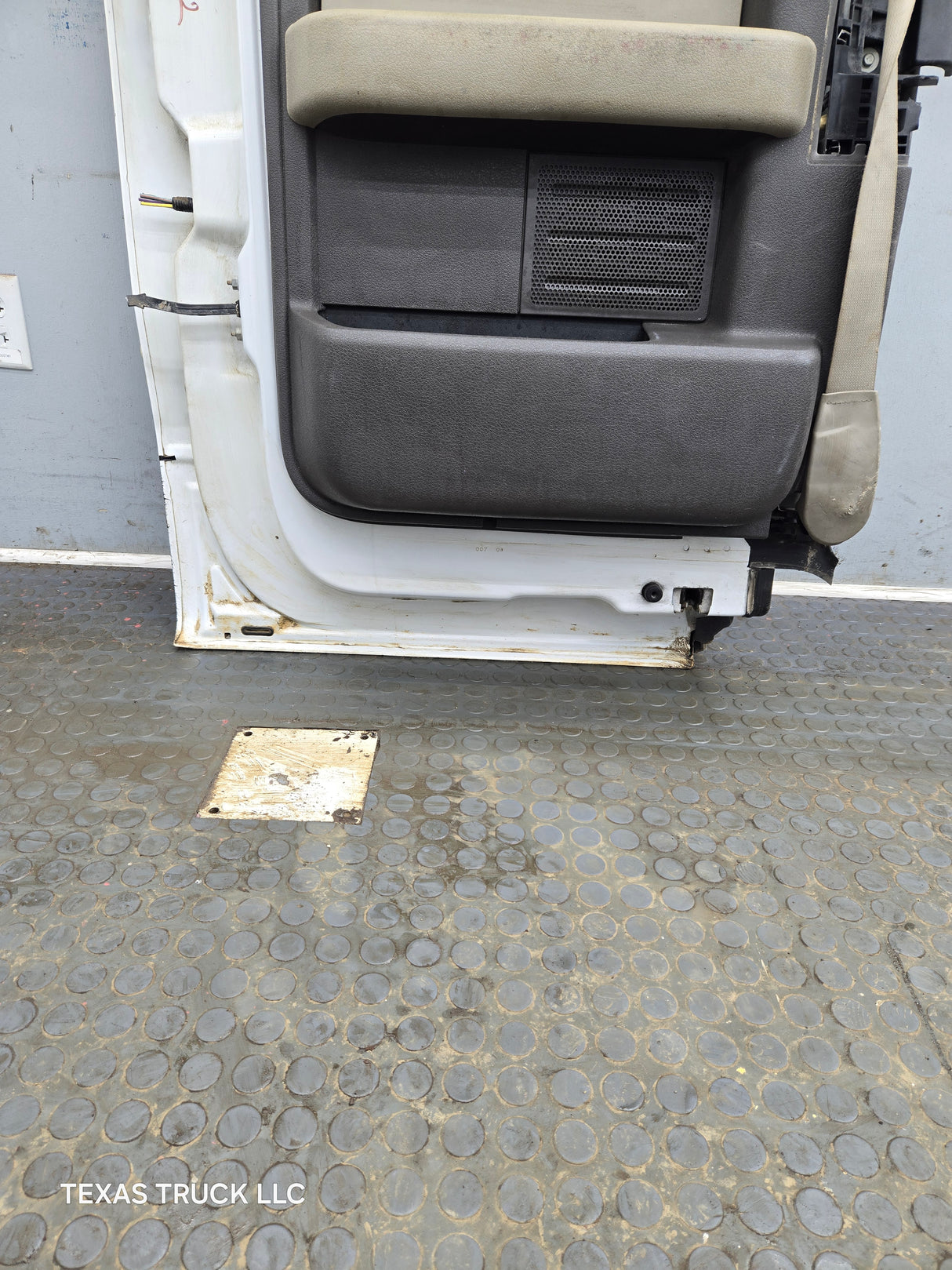 2009-2014 Ford F150 Rear Driver Side LH Extended Cab Door