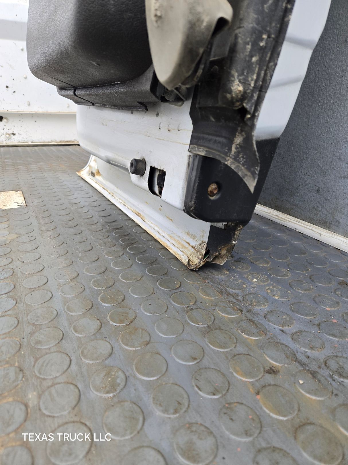 2009-2014 Ford F150 Rear Driver Side LH Extended Cab Door