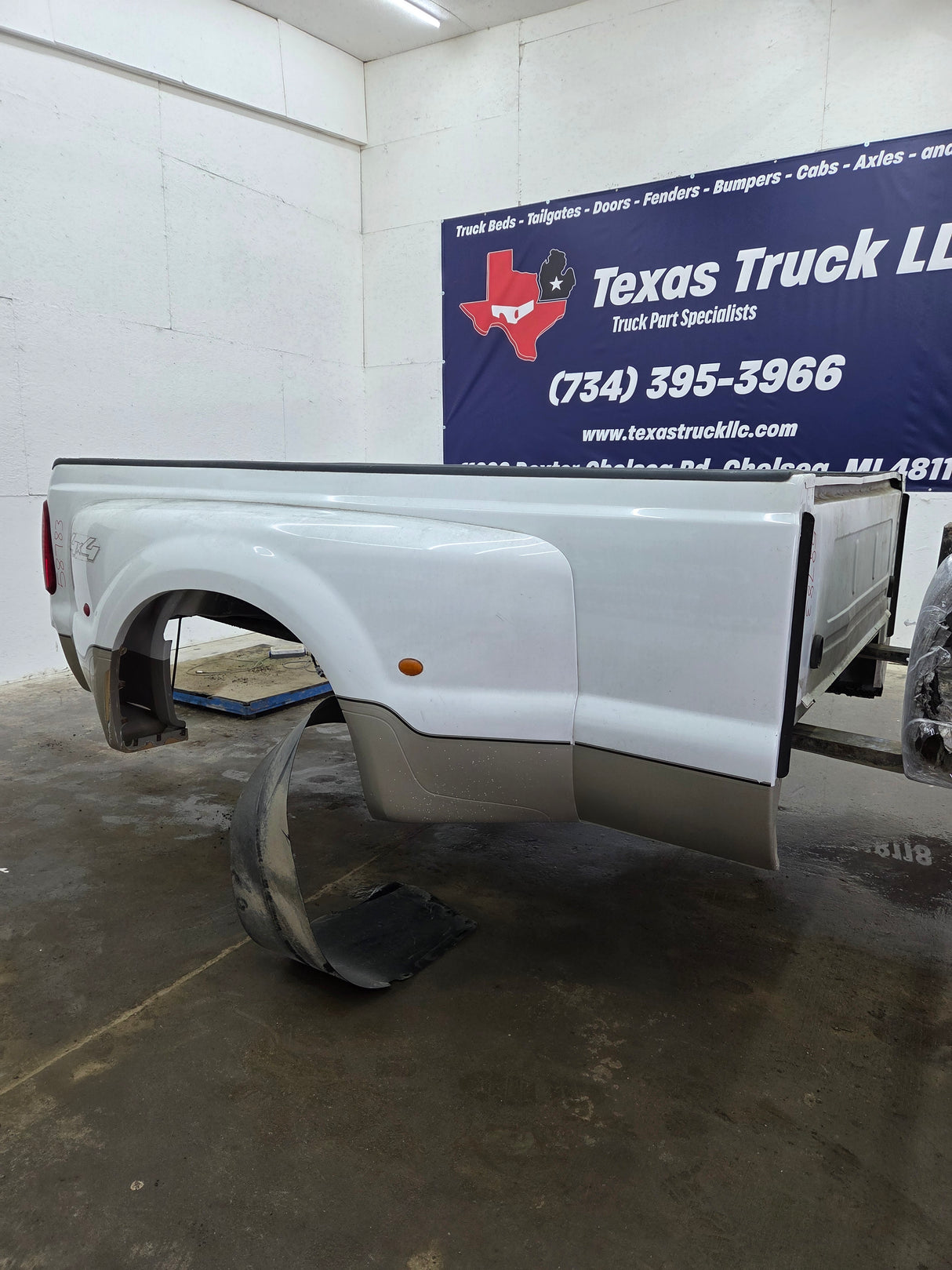 1999-2010 Ford F350 F450 F550 Super Duty 8' Dually Long Truck Bed