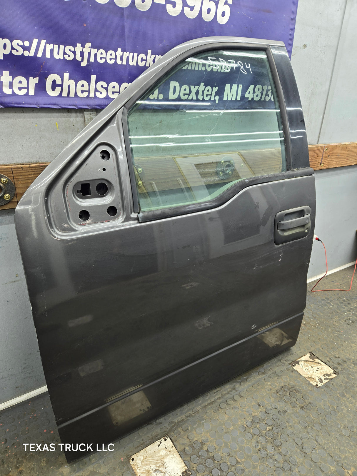 2004-2008 Ford F150 Driver Side CREW Cab Front Door Left Hand