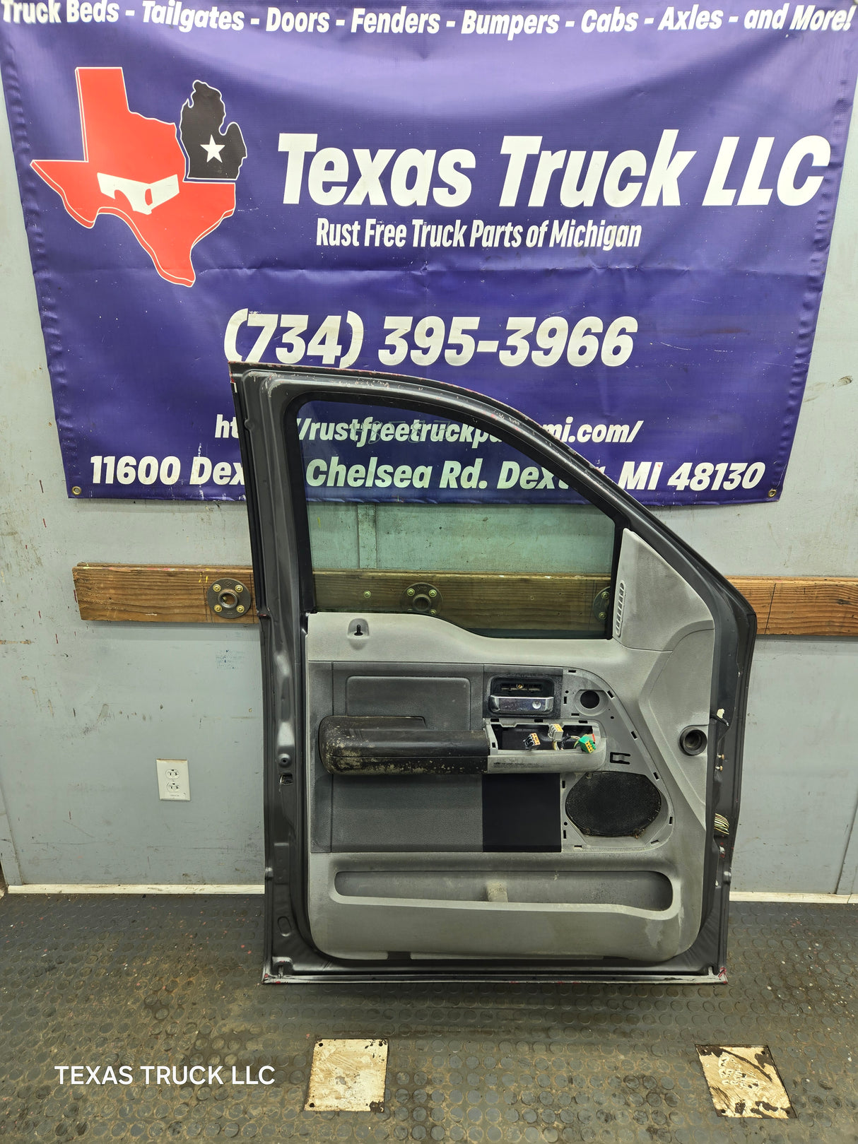 2004-2008 Ford F150 Driver Side CREW Cab Front Door Left Hand