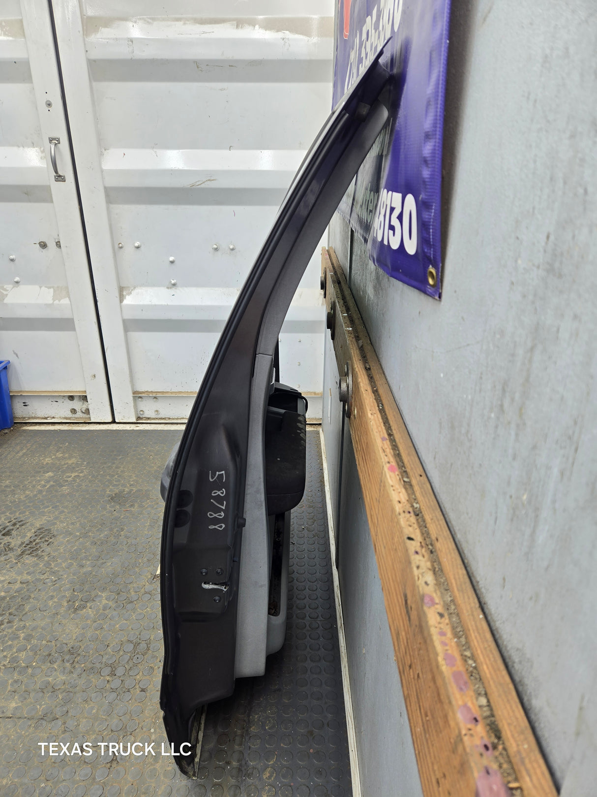 2004-2008 Ford F150 Rear Driver Side Crew Cab Door LH *Damage