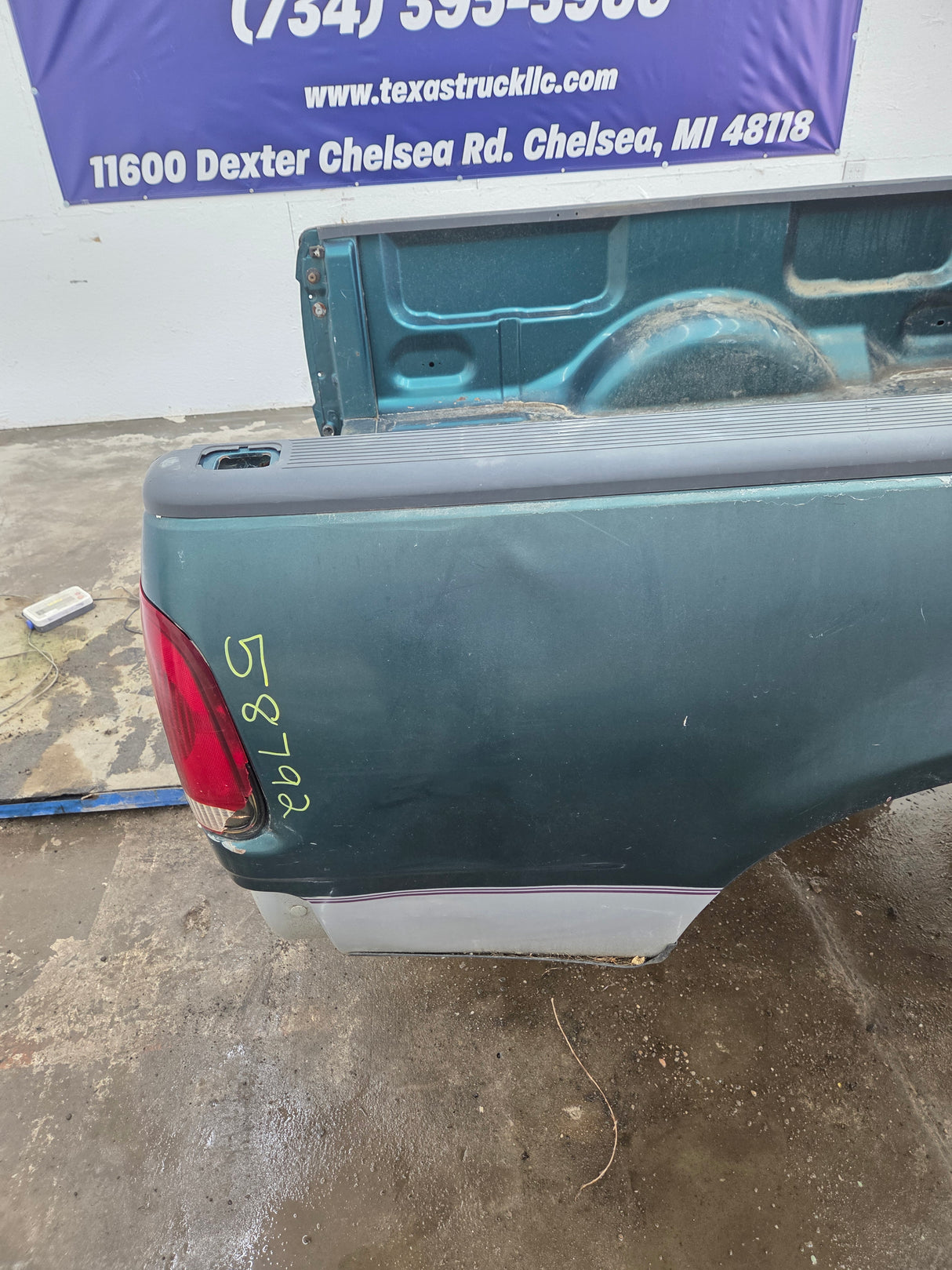 1997-2003 Ford F150 6' 6" Short Truck Bed