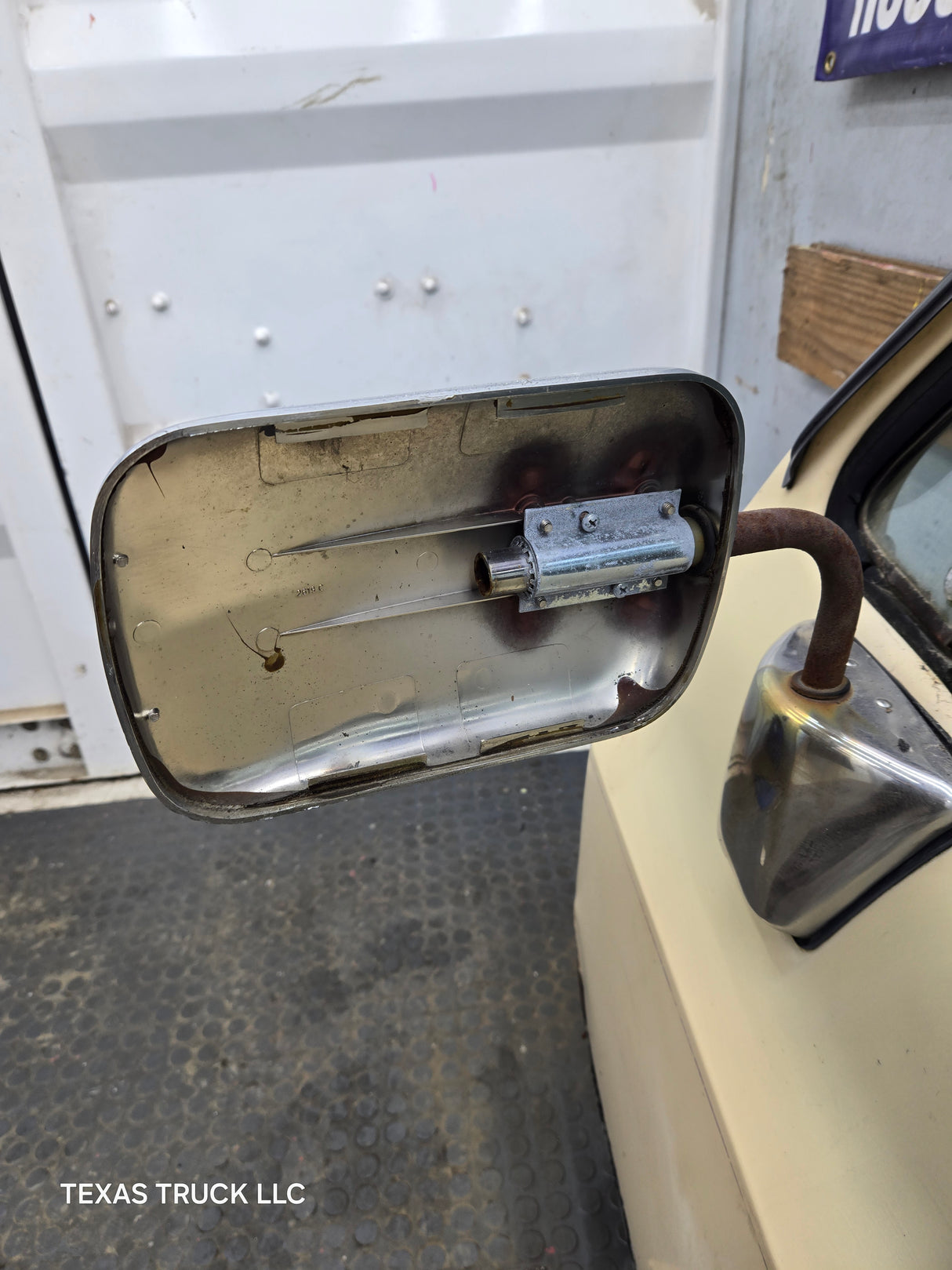 1973-1987 Chevrolet / GMC Square Body Front Drivers Side LH Door K / C Series