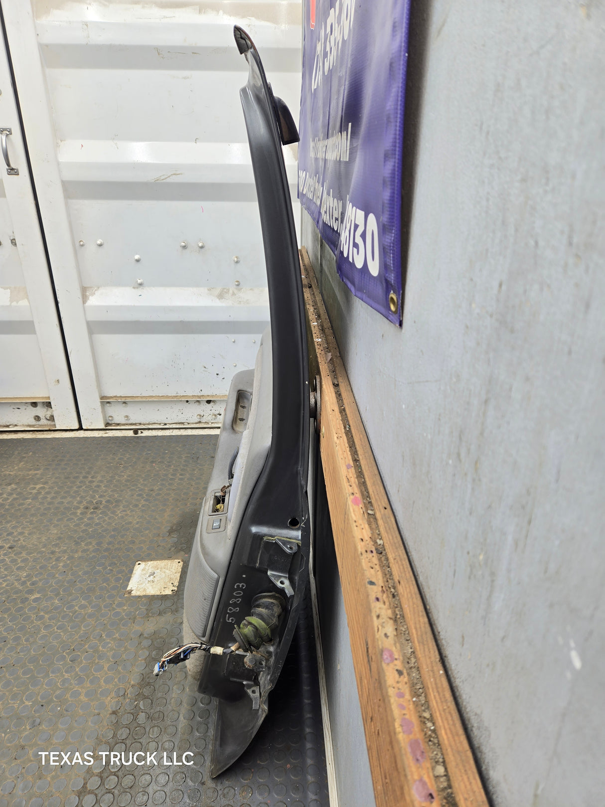 1996-1999 Chevrolet Tahoe / GMC Yukon 1500 2500HD Rear Driver side rear door LH