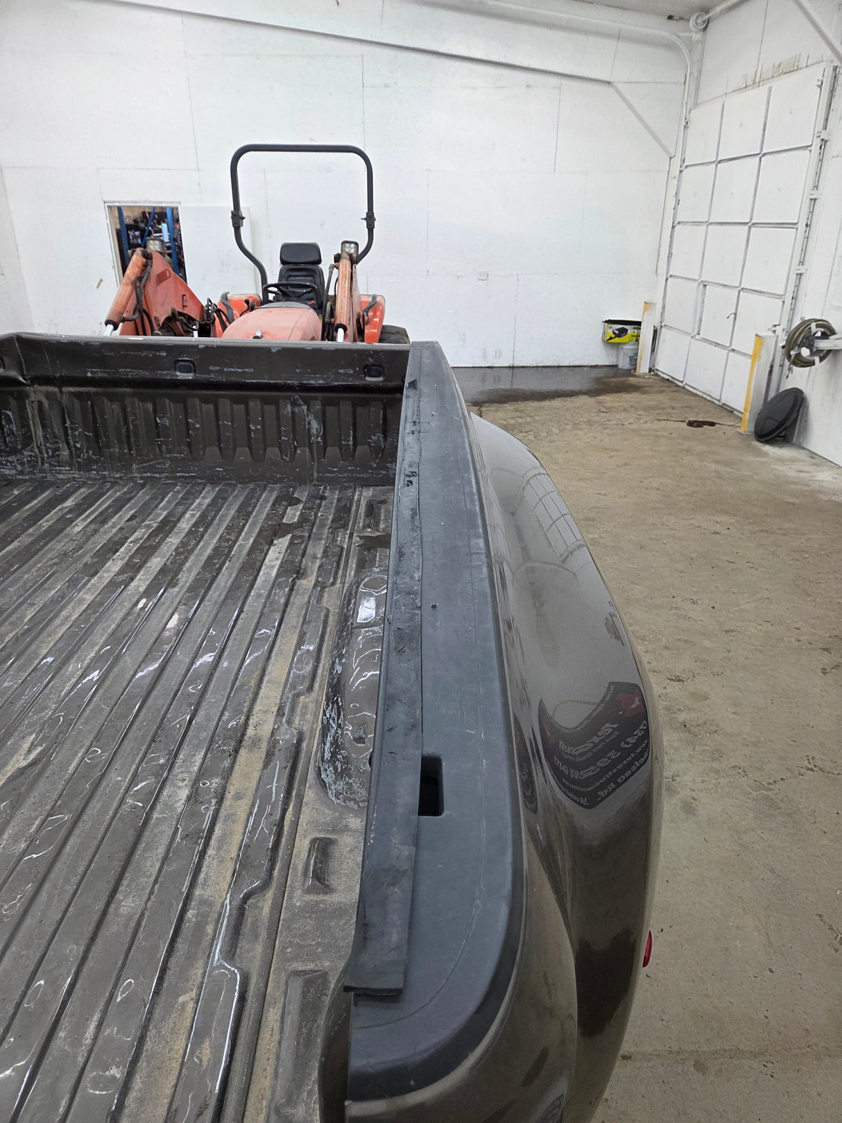 2014-2019 Chevrolet Silverado / GMC Sierra 3500 HD 8' Dually Truck Bed