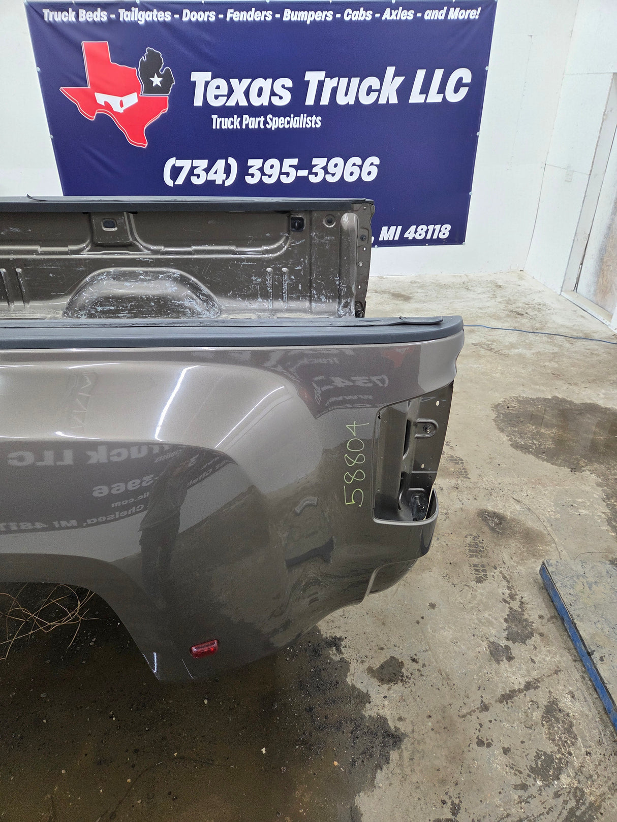 2014-2019 Chevrolet Silverado / GMC Sierra 3500 HD 8' Dually Truck Bed