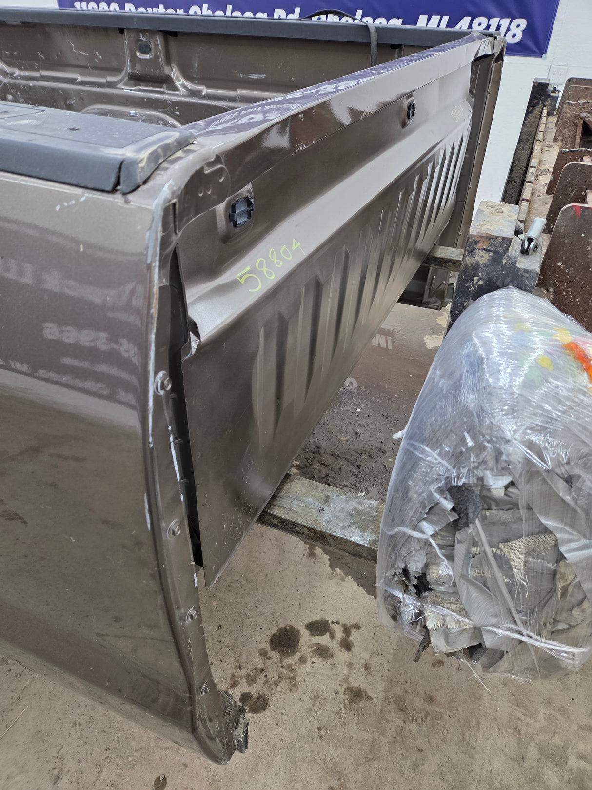 2014-2019 Chevrolet Silverado / GMC Sierra 3500 HD 8' Dually Truck Bed