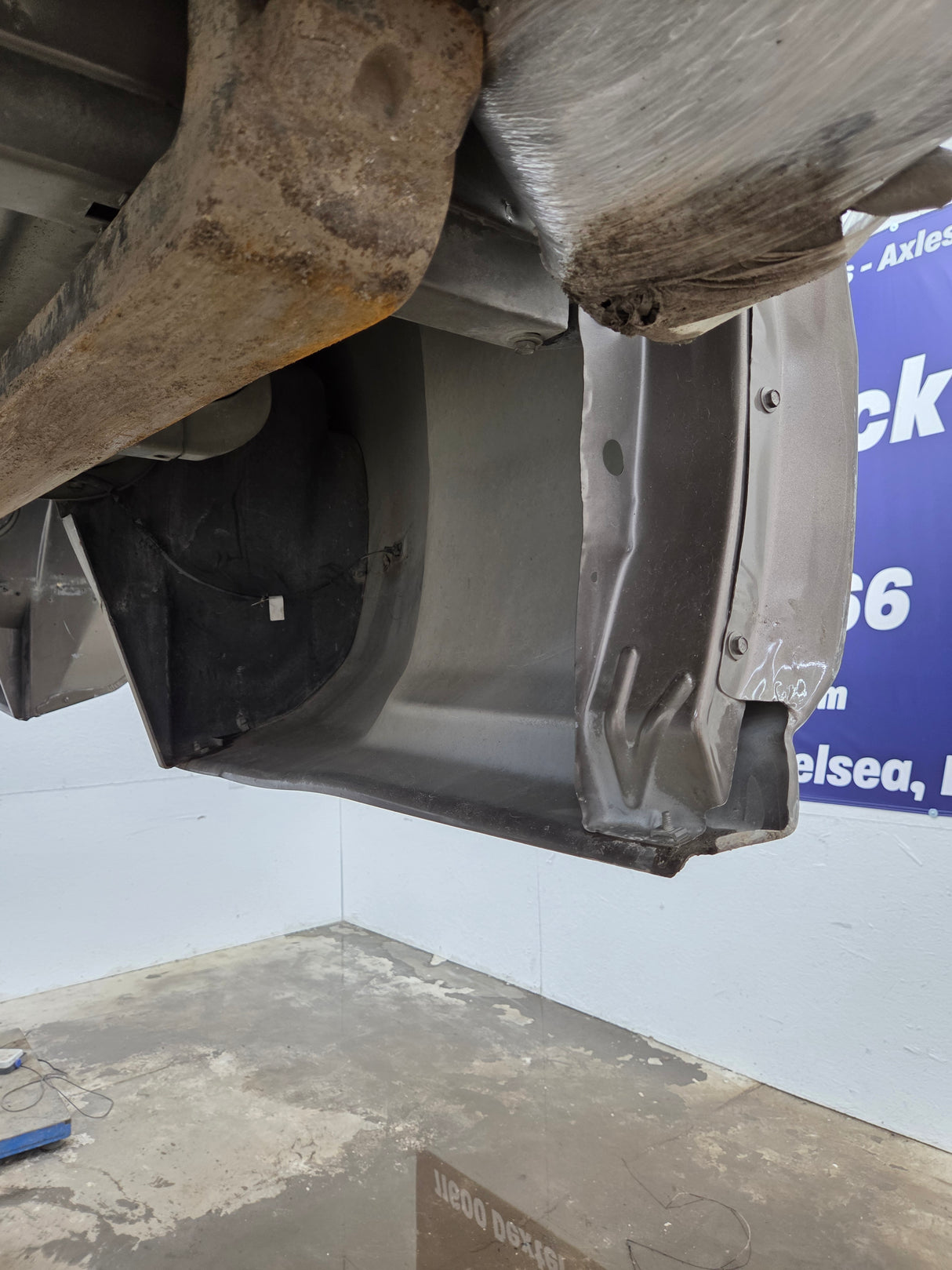 2014-2019 Chevrolet Silverado / GMC Sierra 3500 HD 8' Dually Truck Bed