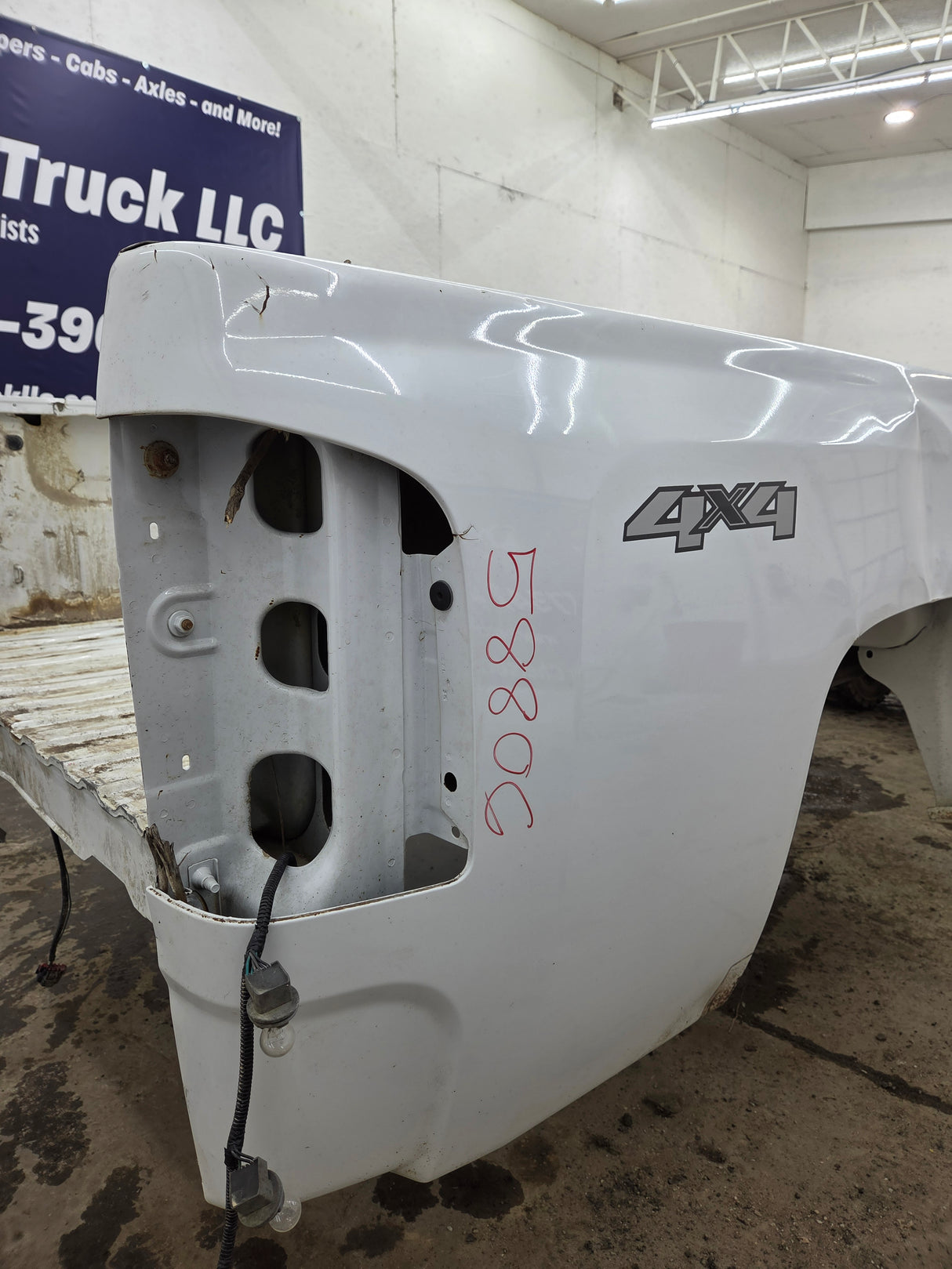 2007-2013 Chevrolet Silverado 1500 2500 3500 HD 8' Long Truck Bed