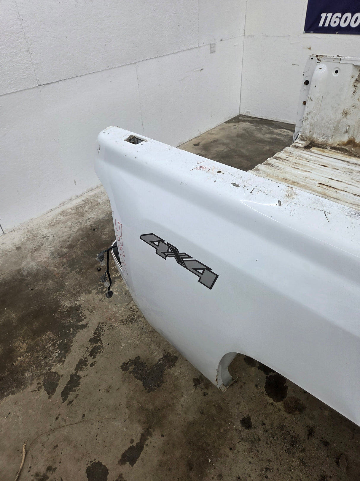 2007-2013 Chevrolet Silverado 1500 2500 3500 HD 8' Long Truck Bed