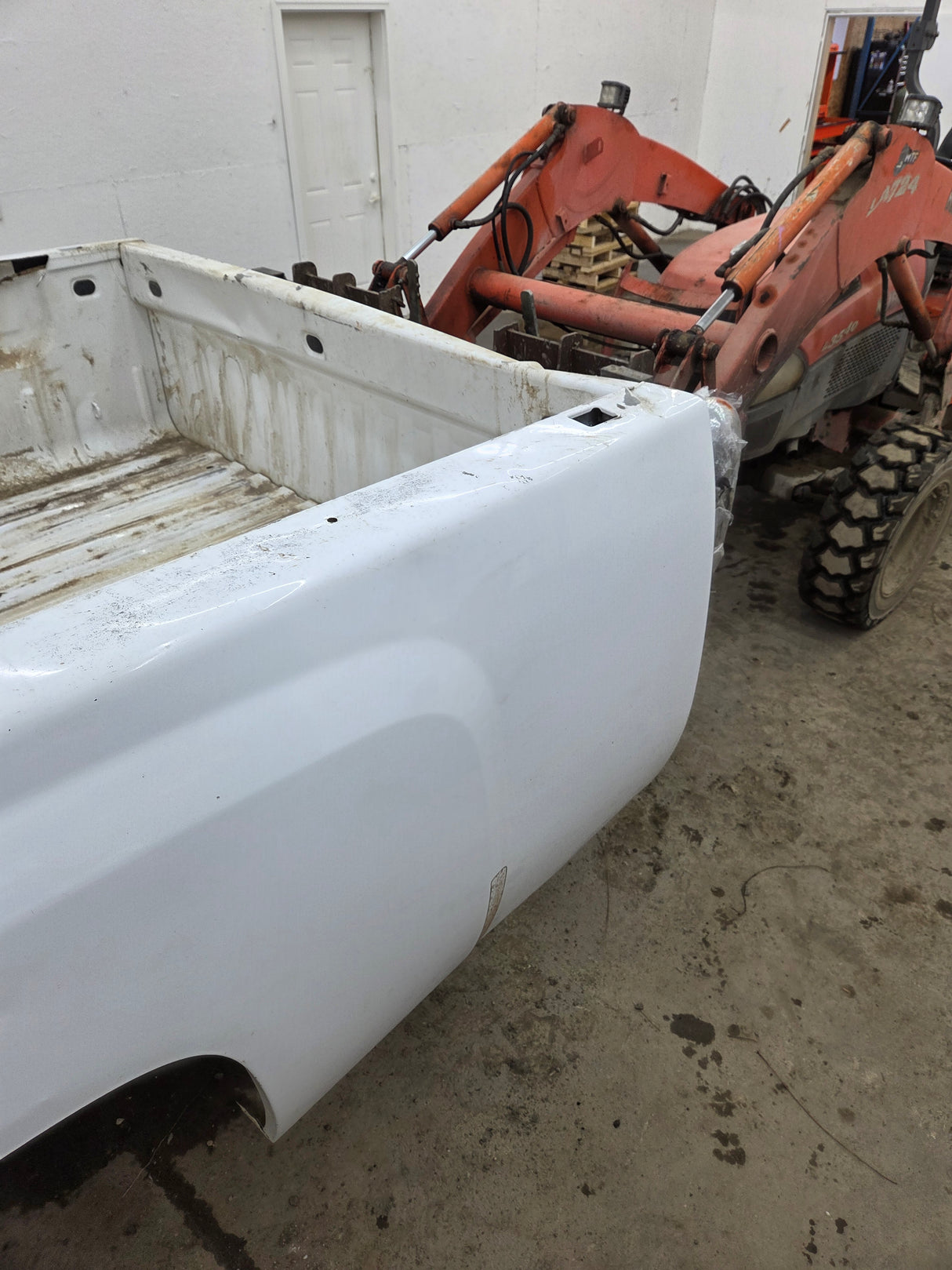 2007-2013 Chevrolet Silverado 1500 2500 3500 HD 8' Long Truck Bed