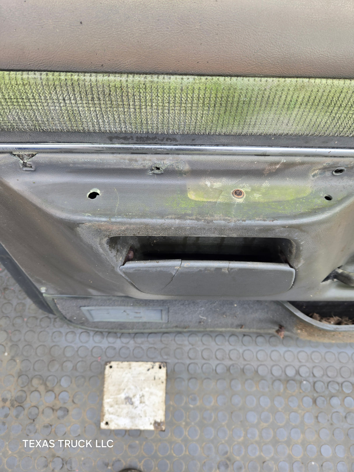 1987-1997 Ford F Series F250 F350 F450 F550 Driver Side Front Door LH