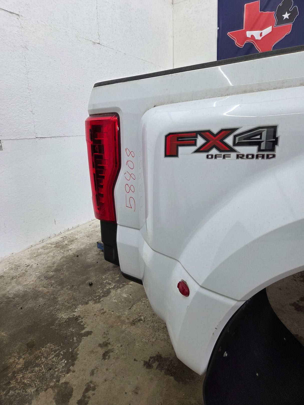 2017-2022 Ford Super Duty F350 F450 F550 8' Dually Bed