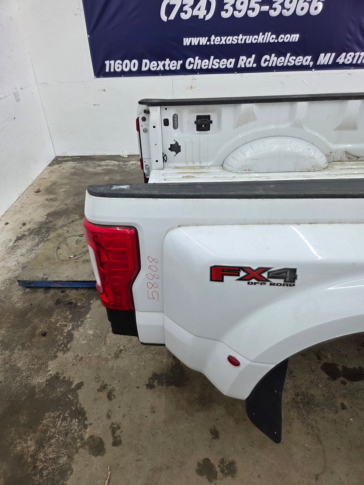 2017-2022 Ford Super Duty F350 F450 F550 8' Dually Bed