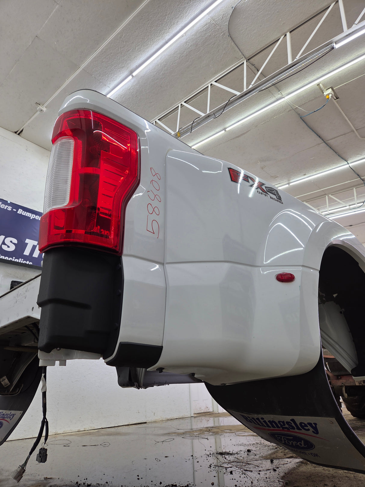 2017-2022 Ford Super Duty F350 F450 F550 8' Dually Bed