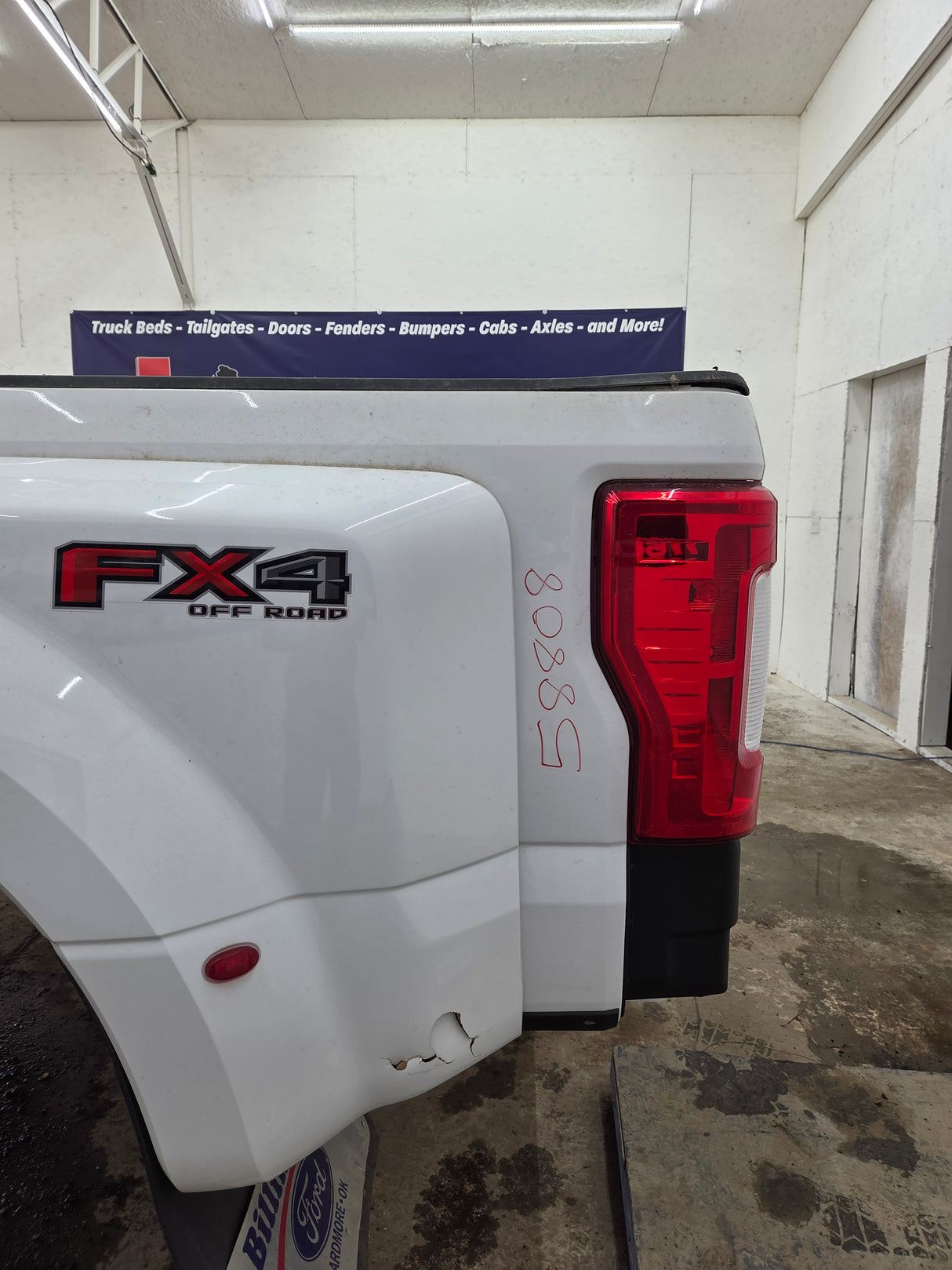 2017-2022 Ford Super Duty F350 F450 F550 8' Dually Bed