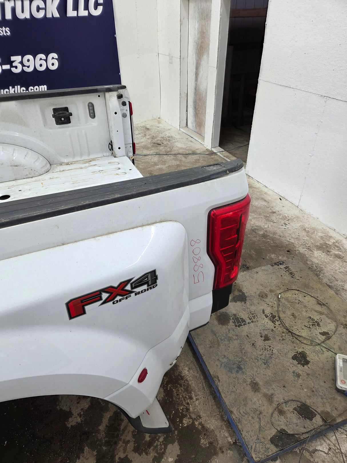 2017-2022 Ford Super Duty F350 F450 F550 8' Dually Bed