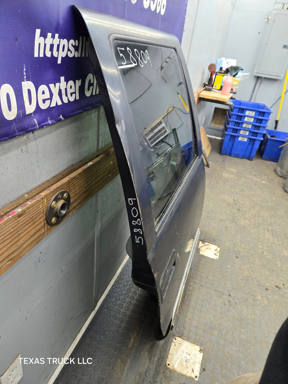 1996-1999 Chevrolet Tahoe / GMC Yukon 1500 2500HD Rear Passenger side rear door RH