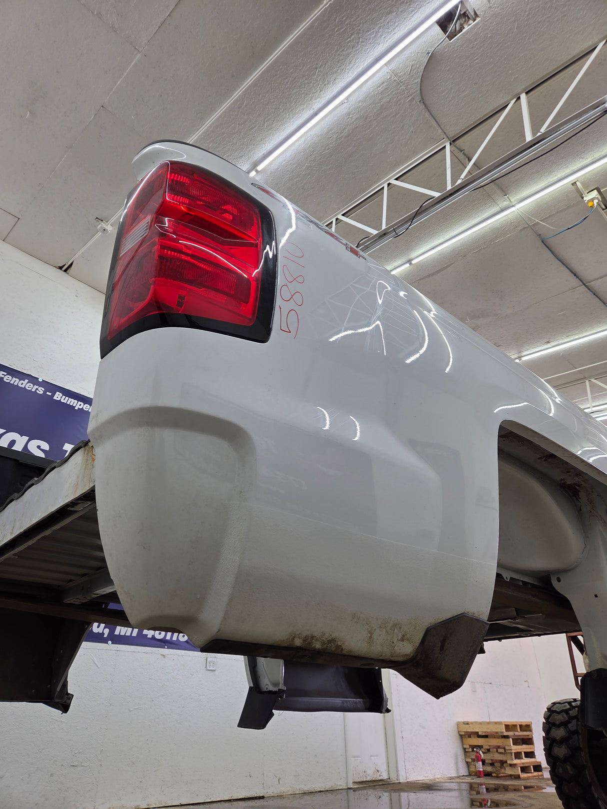 2014-2019 Chevrolet Silverado 1500 2500HD 3500HD 8' Long Truck Bed