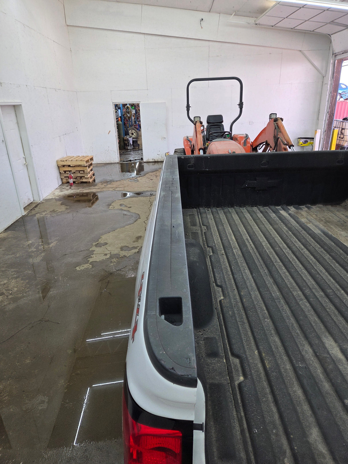 2014-2019 Chevrolet Silverado 1500 2500HD 3500HD 8' Long Truck Bed
