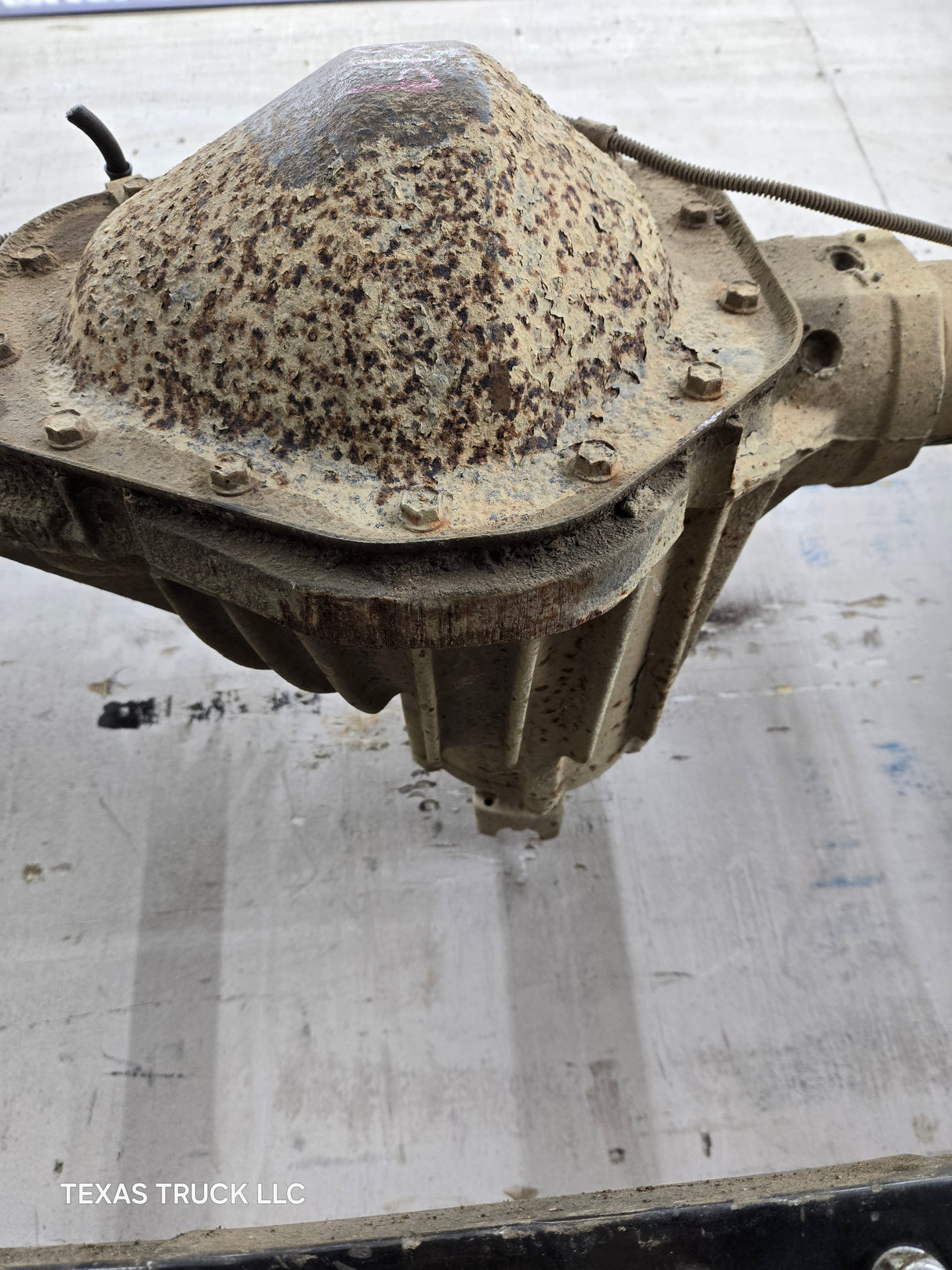2000 Chevrolet Silverado / GMC Sierra 2500 3500 HD OLD Body Style Rear Axle 4.10 Full Floating