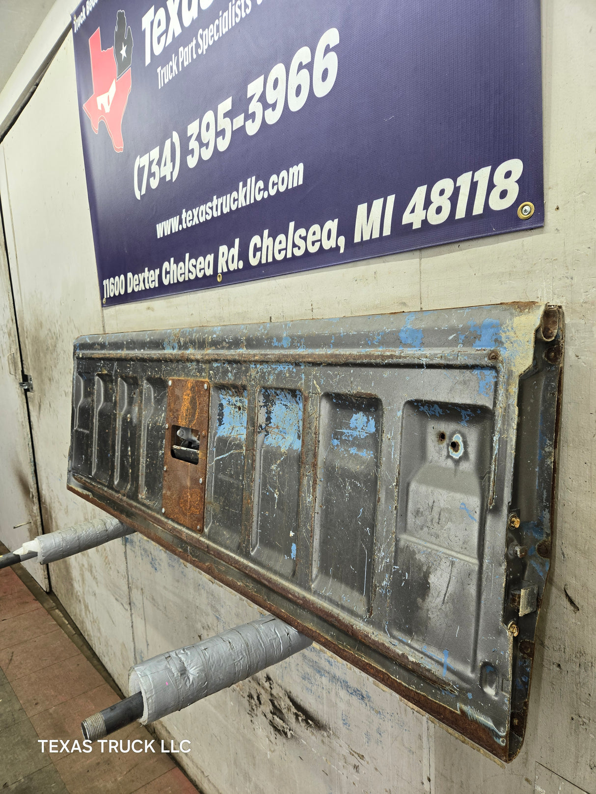 1973-1987 Chevrolet / GMC Square Body Tailgate C10 C15 C20 C25 C35 K10 K15 K20 K25 K35