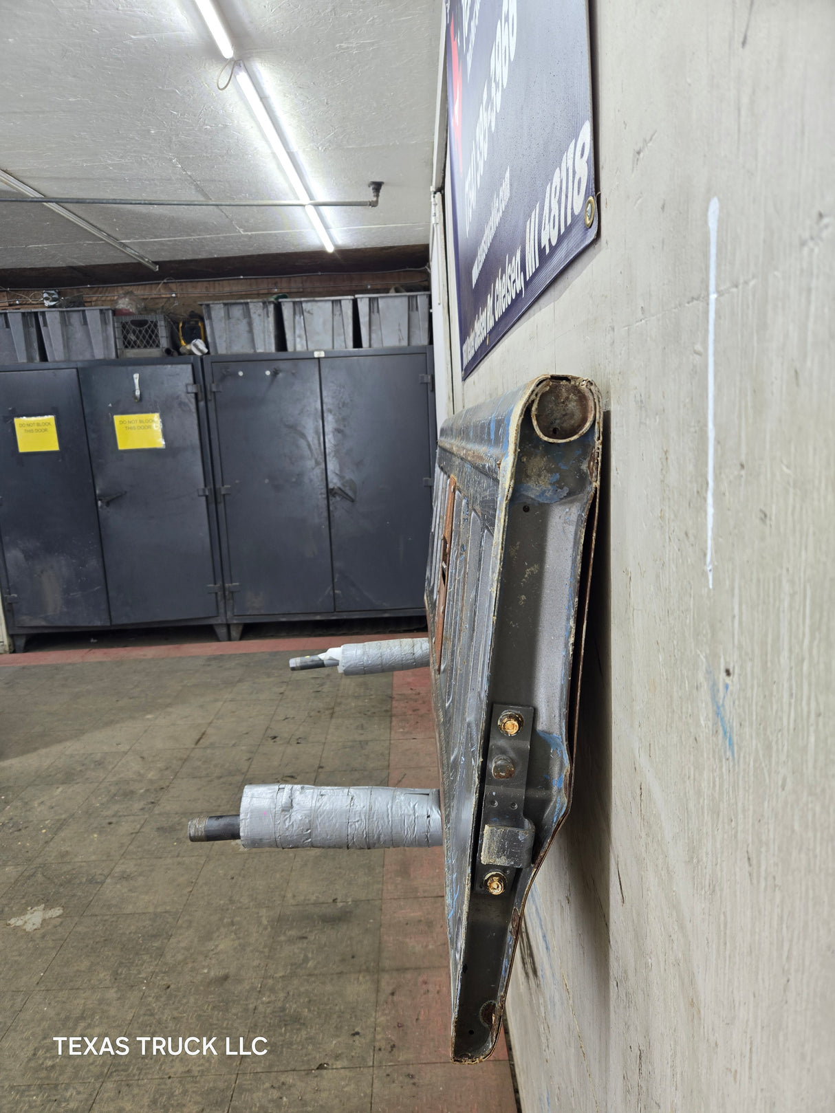 1973-1987 Chevrolet / GMC Square Body Tailgate C10 C15 C20 C25 C35 K10 K15 K20 K25 K35