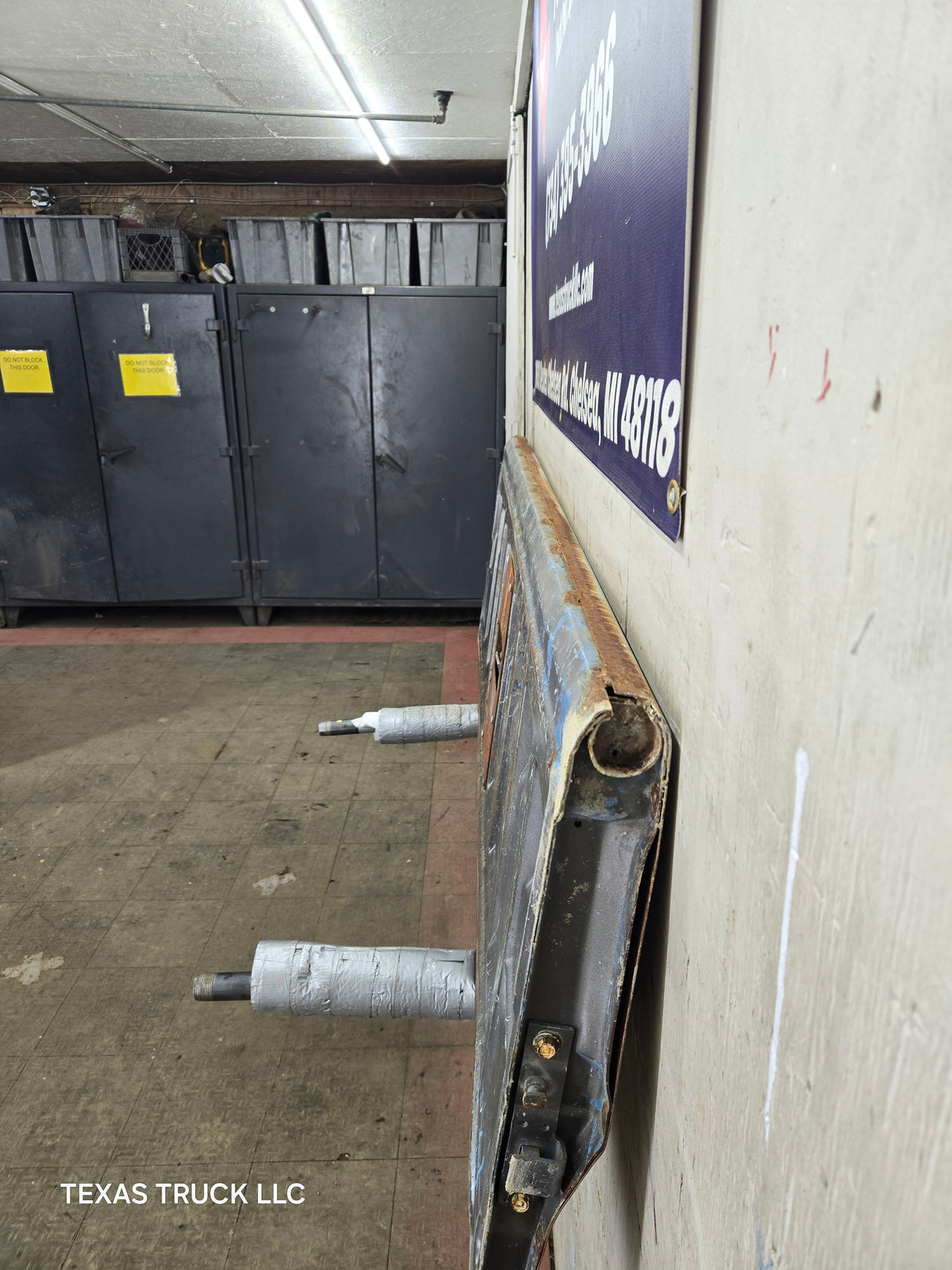 1973-1987 Chevrolet / GMC Square Body Tailgate C10 C15 C20 C25 C35 K10 K15 K20 K25 K35