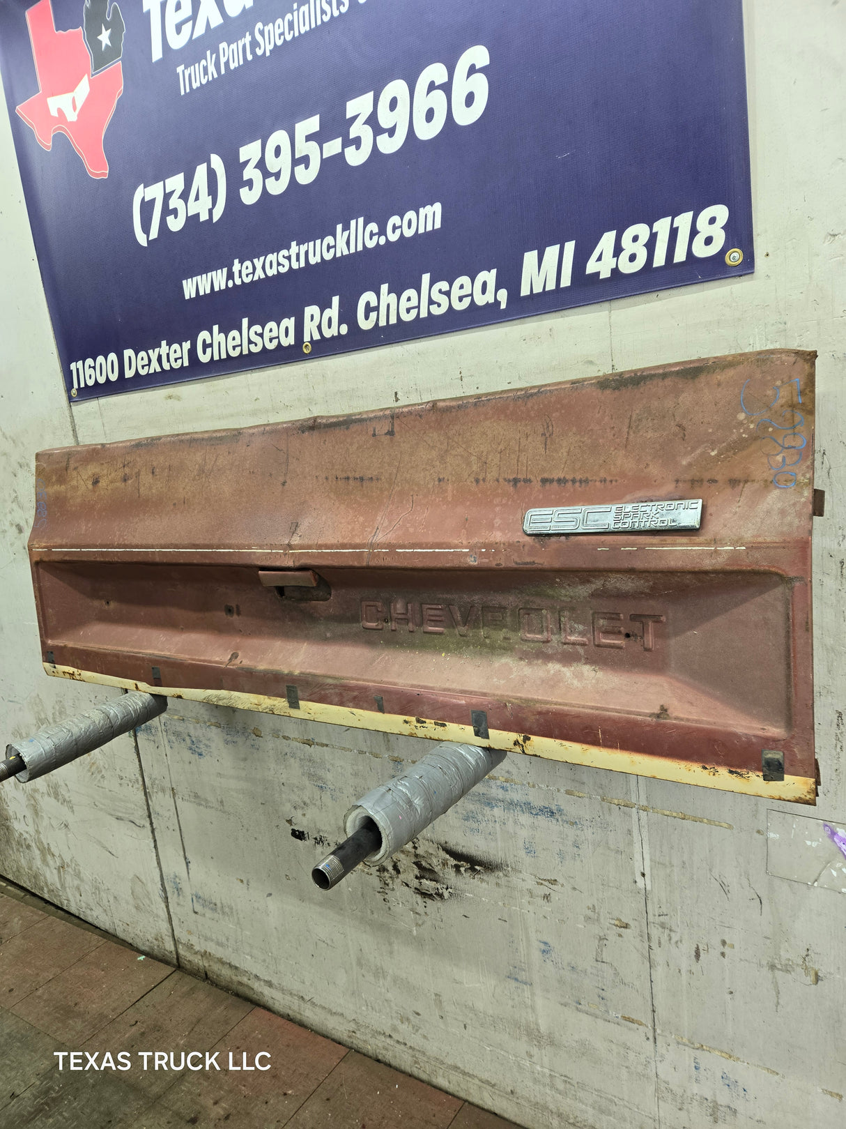 1973-1987 Chevrolet / GMC Square Body Tailgate C10 C15 C20 C25 C35 K10 K15 K20 K25 K35