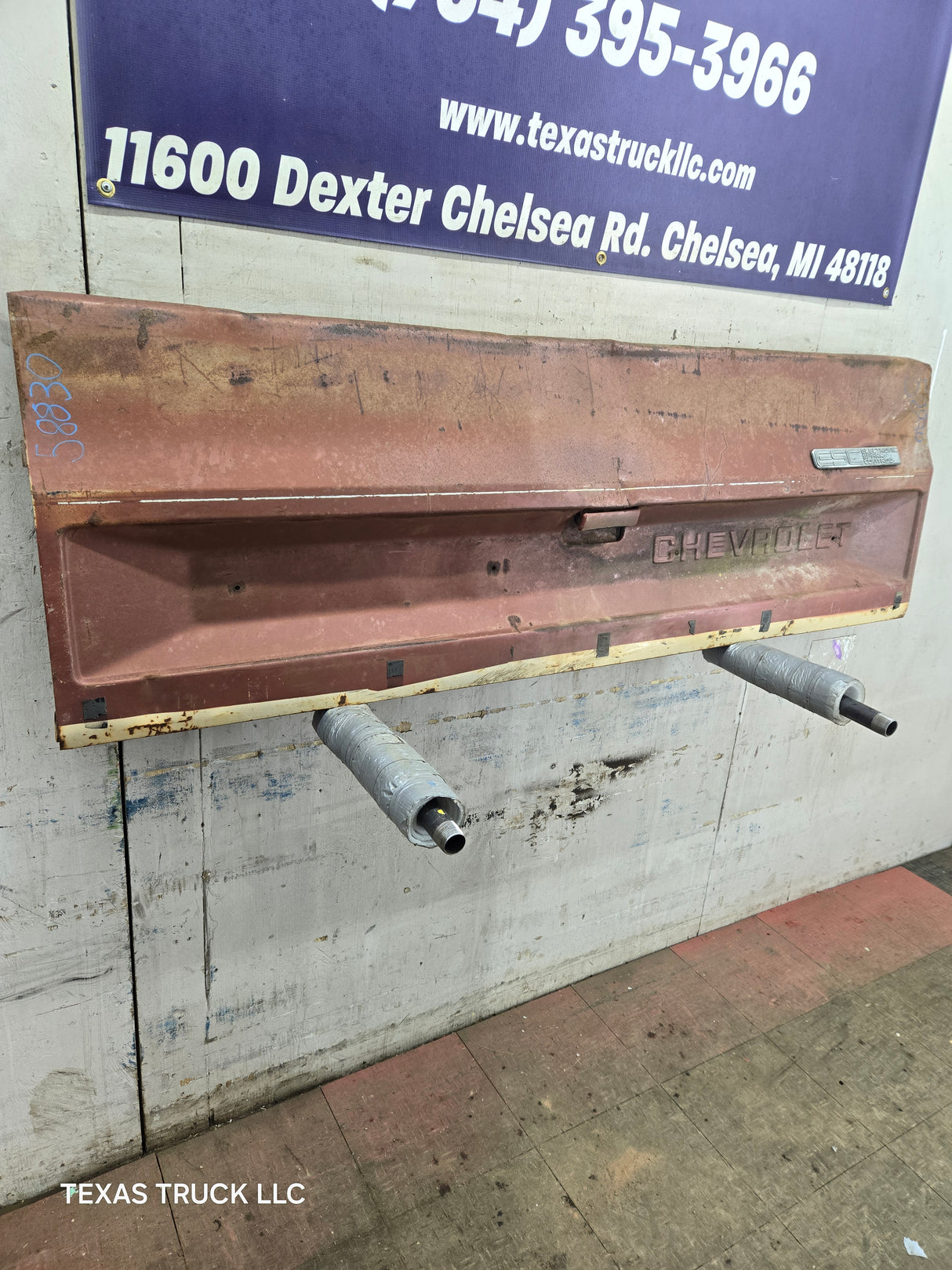 1973-1987 Chevrolet / GMC Square Body Tailgate C10 C15 C20 C25 C35 K10 K15 K20 K25 K35