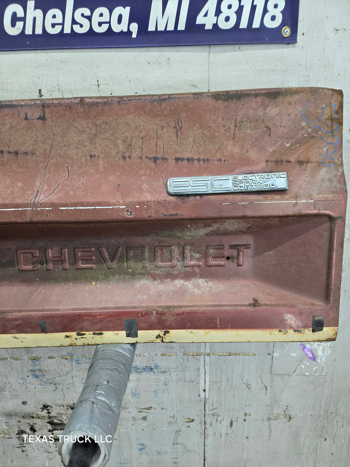 1973-1987 Chevrolet / GMC Square Body Tailgate C10 C15 C20 C25 C35 K10 K15 K20 K25 K35