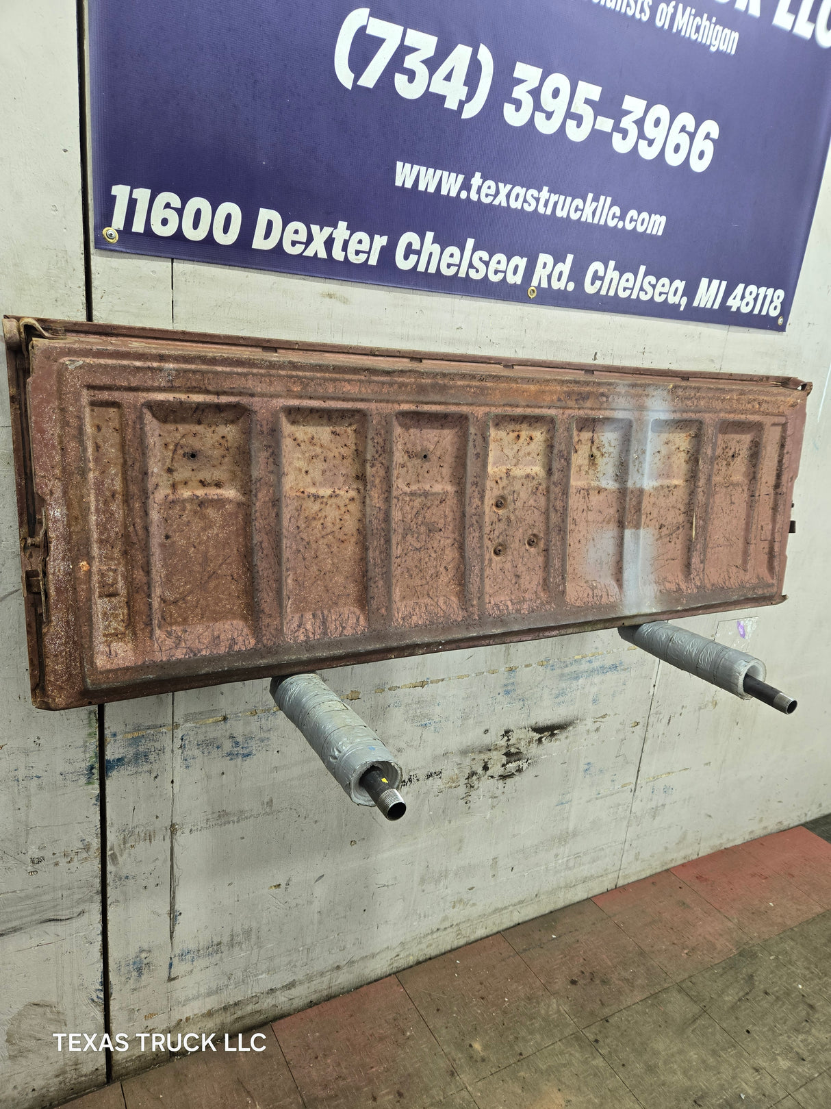 1973-1987 Chevrolet / GMC Square Body Tailgate C10 C15 C20 C25 C35 K10 K15 K20 K25 K35