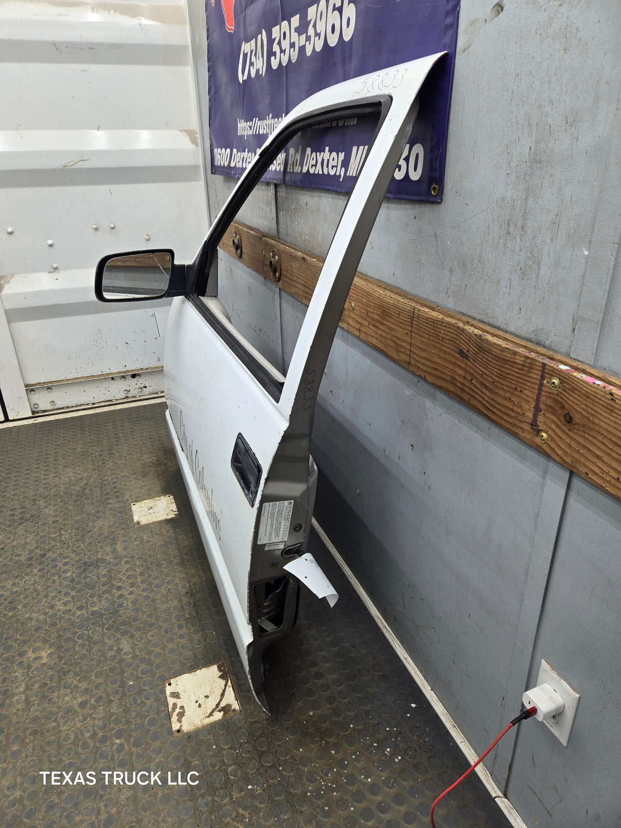 1988-2000 Chevrolet Silverado Suburban GMC Sierra LH Front Driver Side Door - White