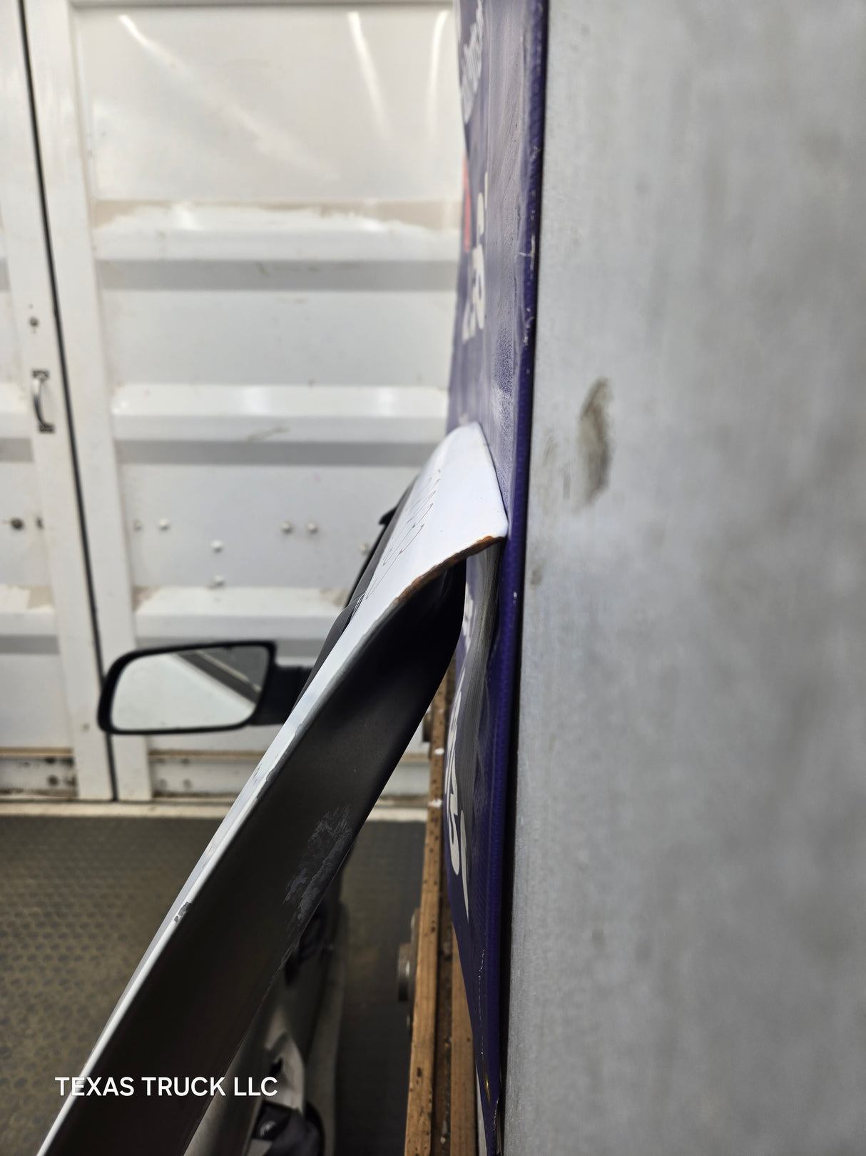 1988-2000 Chevrolet Silverado Suburban GMC Sierra LH Front Driver Side Door - White