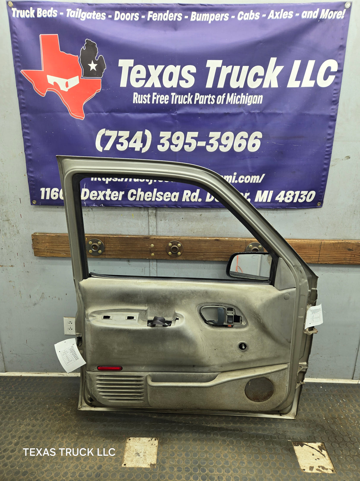 1988-2000 Chevrolet Silverado Suburban GMC Sierra LH Front Driver Side Door - White