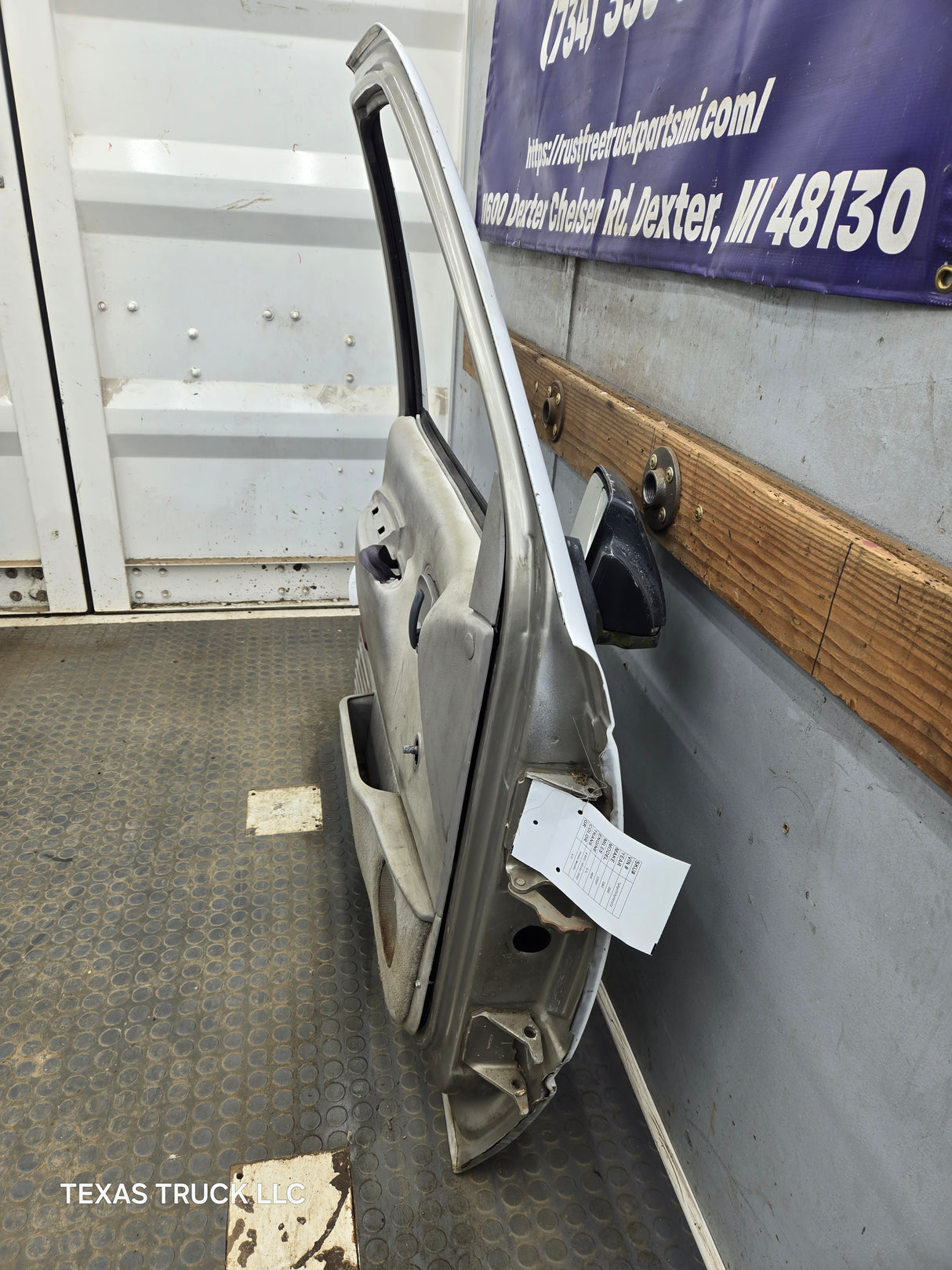 1988-2000 Chevrolet Silverado Suburban GMC Sierra LH Front Driver Side Door - White