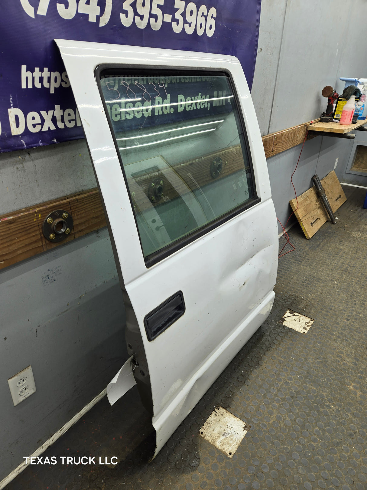 1992-2000 Chevrolet Silverado Suburban GMC Sierra K/C Series Crew Cab RH Rear Passenger Side Door