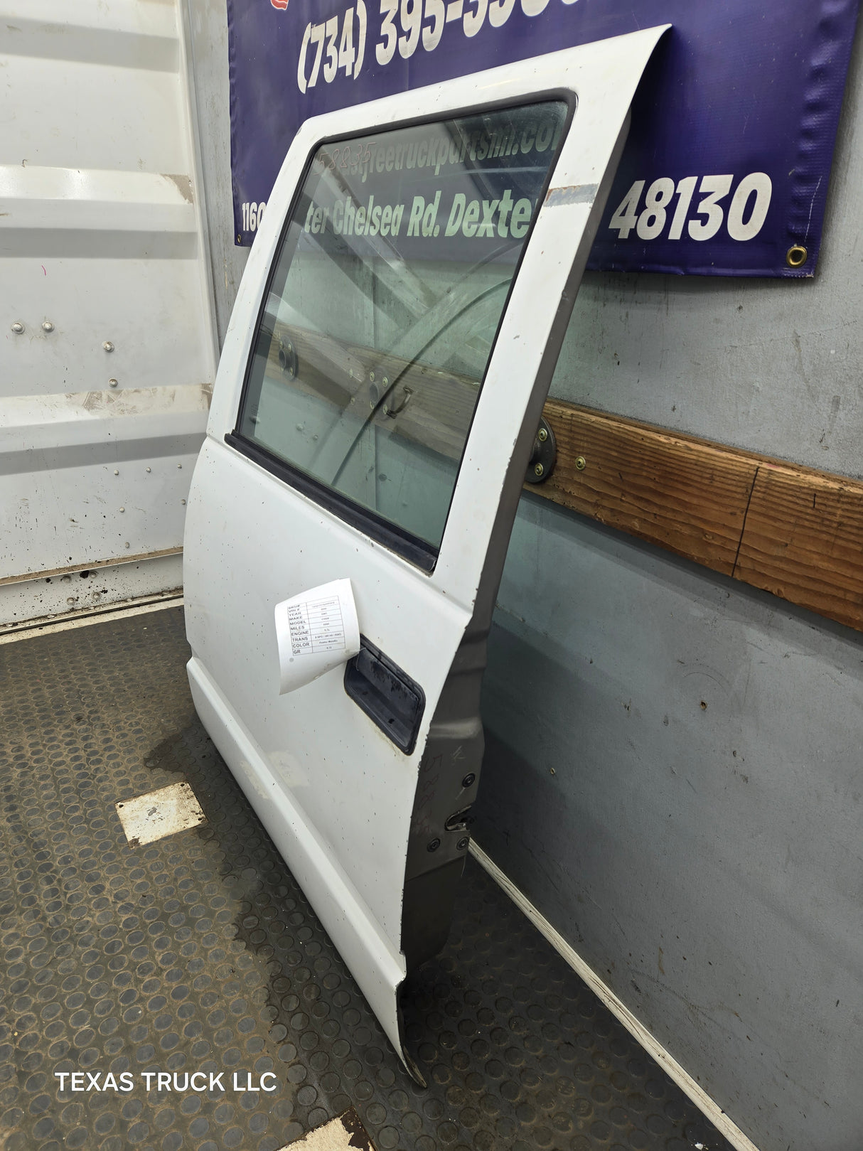1992-2000 Chevrolet Silverado Suburban GMC Sierra K1500 K2500 K3500 Crew Cab LH Rear Driver Side Door