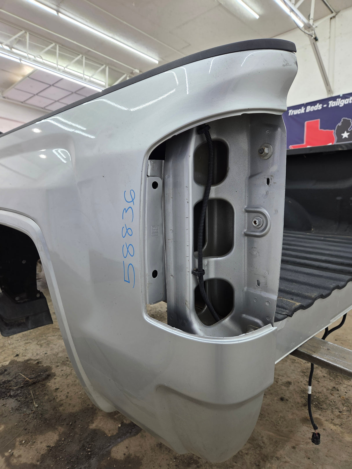 2014-2019 GMC Sierra 1500 5' 8" Short Bed