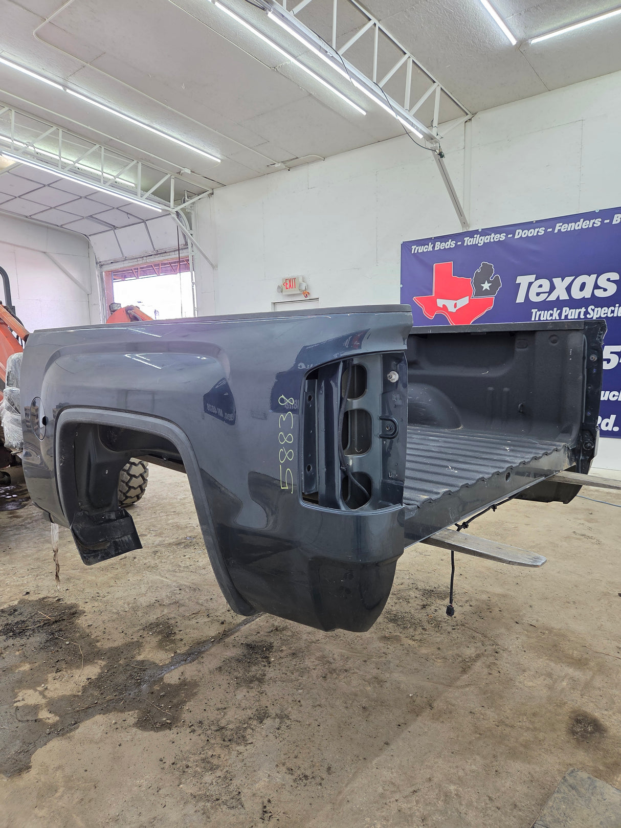 2014-2019 GMC Sierra 1500 5' 8" Short Bed