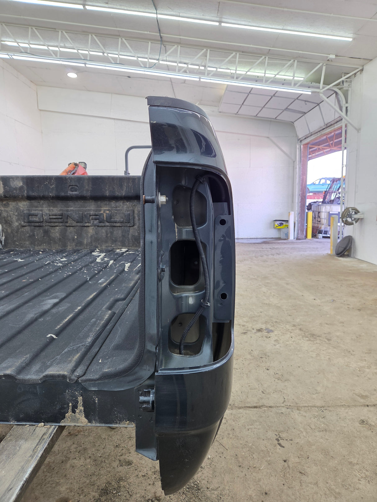 2014-2019 GMC Sierra 1500 5' 8" Short Bed