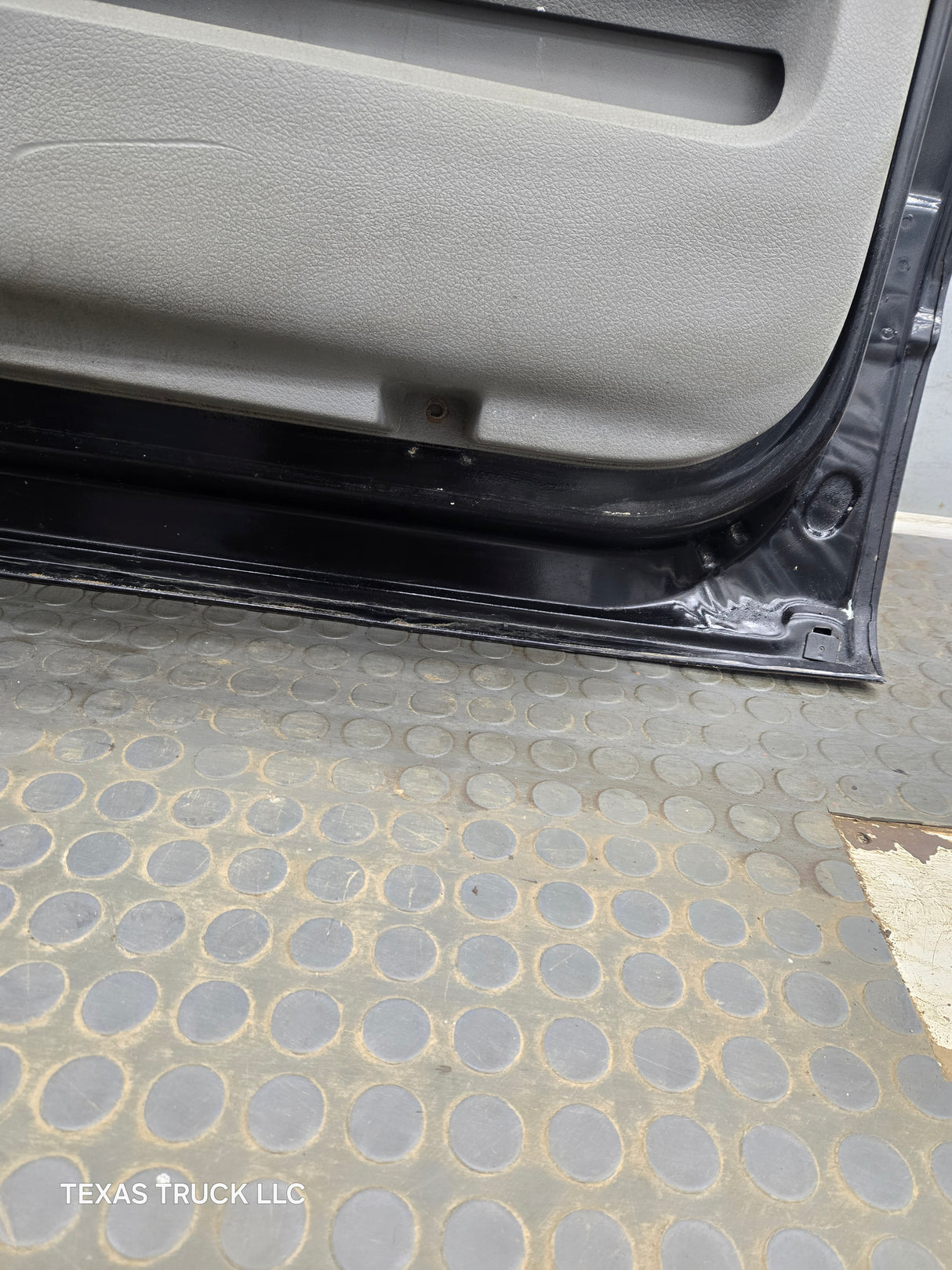 2004-2008 Ford F150 RH Passenger Front CREW Cab Door