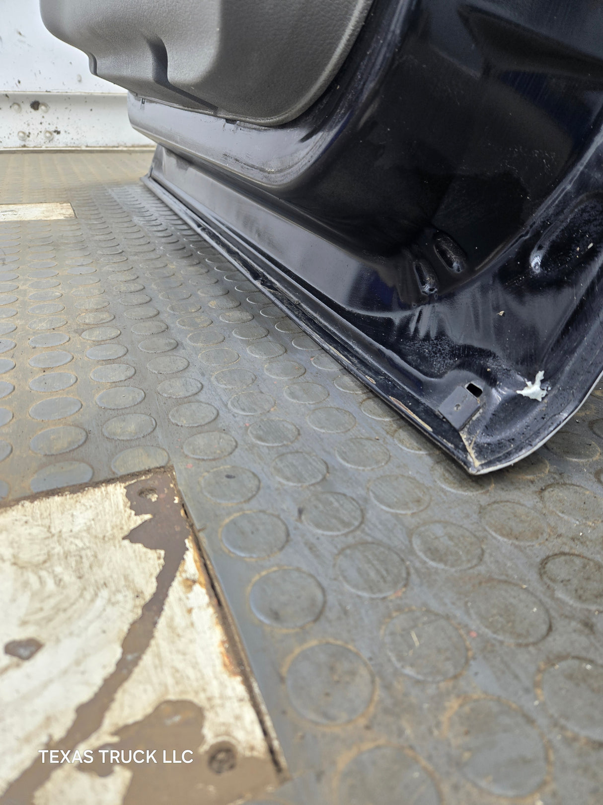 2004-2008 Ford F150 RH Passenger Front CREW Cab Door