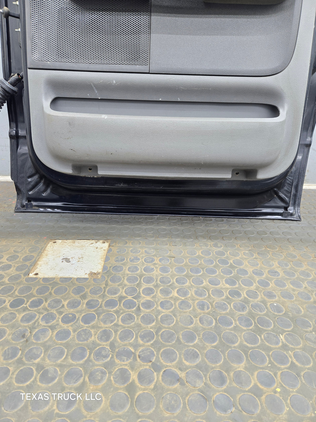 2004-2008 Ford F150 Rear Passenger Crew Cab Door