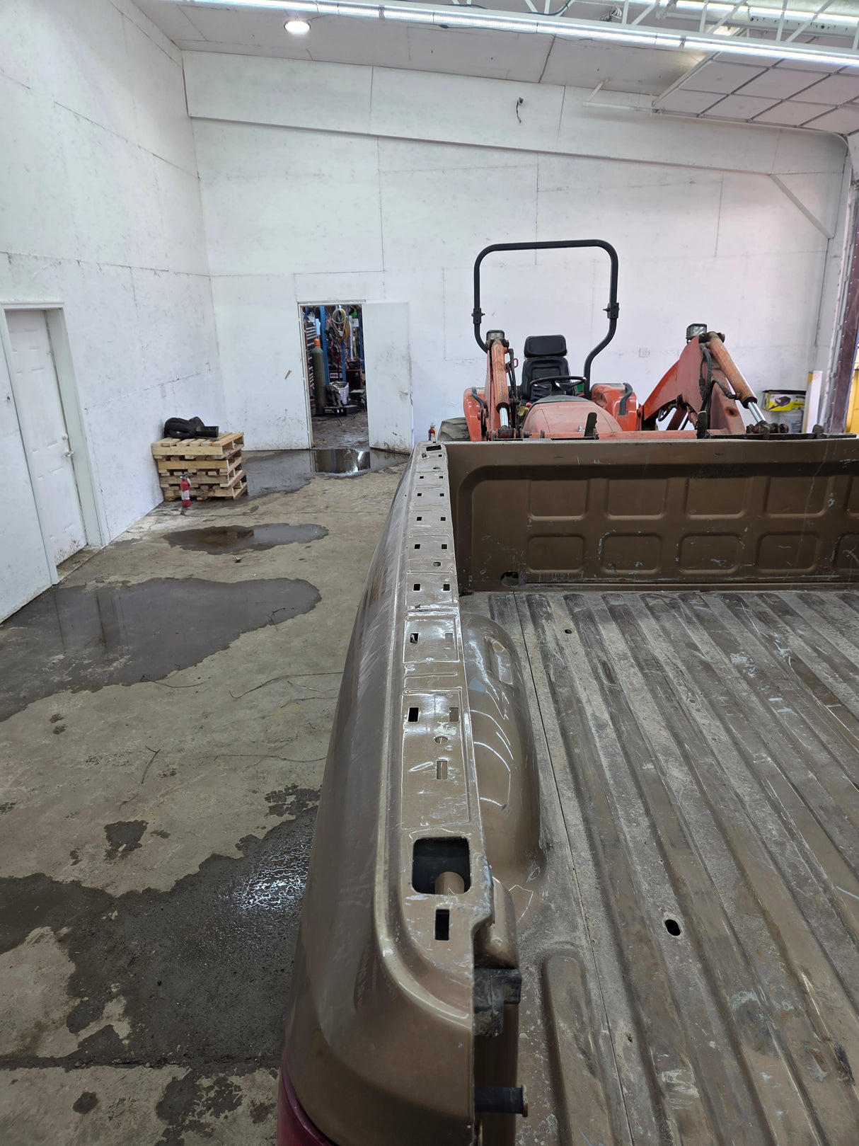 2009-2018 Dodge Ram 4th Gen 1500 2500 3500 6' 4" Short Truck Bed