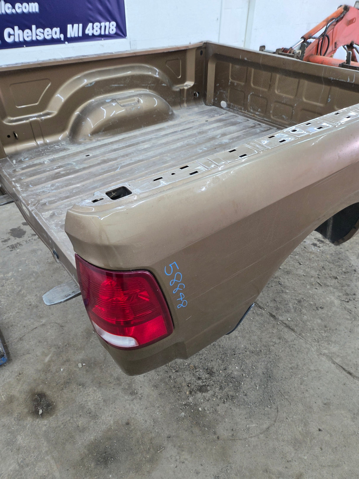 2009-2018 Dodge Ram 4th Gen 1500 2500 3500 6' 4" Short Truck Bed