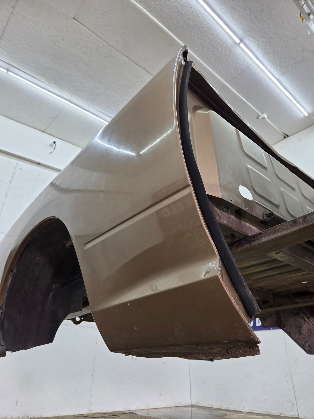 2009-2018 Dodge Ram 4th Gen 1500 2500 3500 6' 4" Short Truck Bed