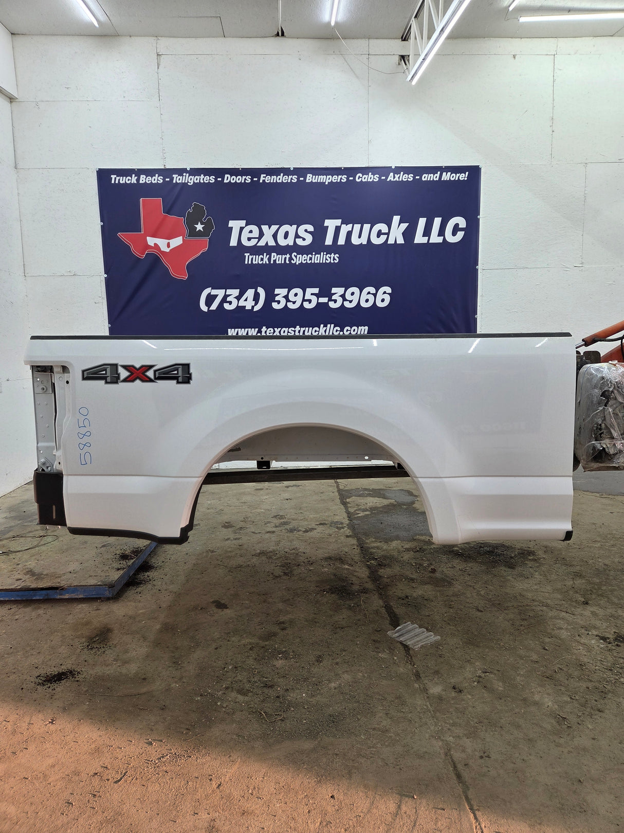 2017-2022 Ford F250 F350 Super Duty 6' 9" Short Truck Bed