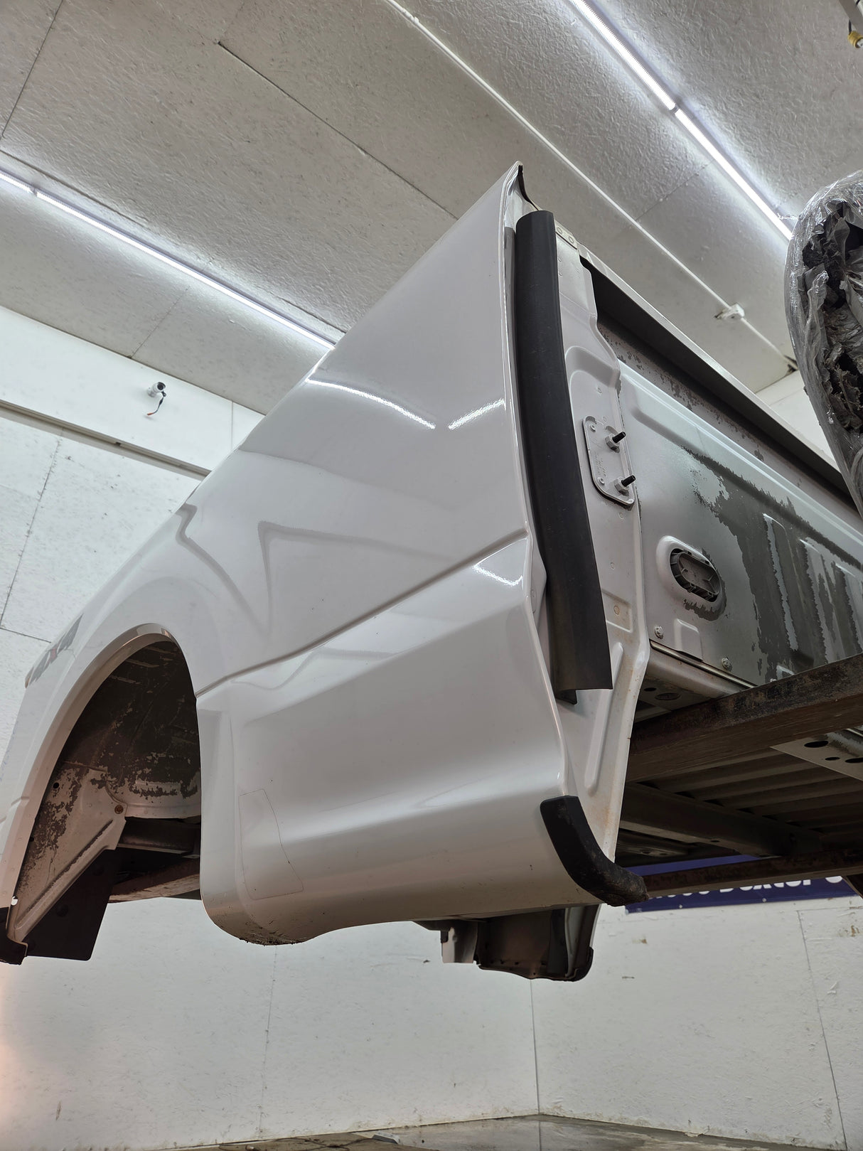 2017-2022 Ford F250 F350 Super Duty 6' 9" Short Truck Bed